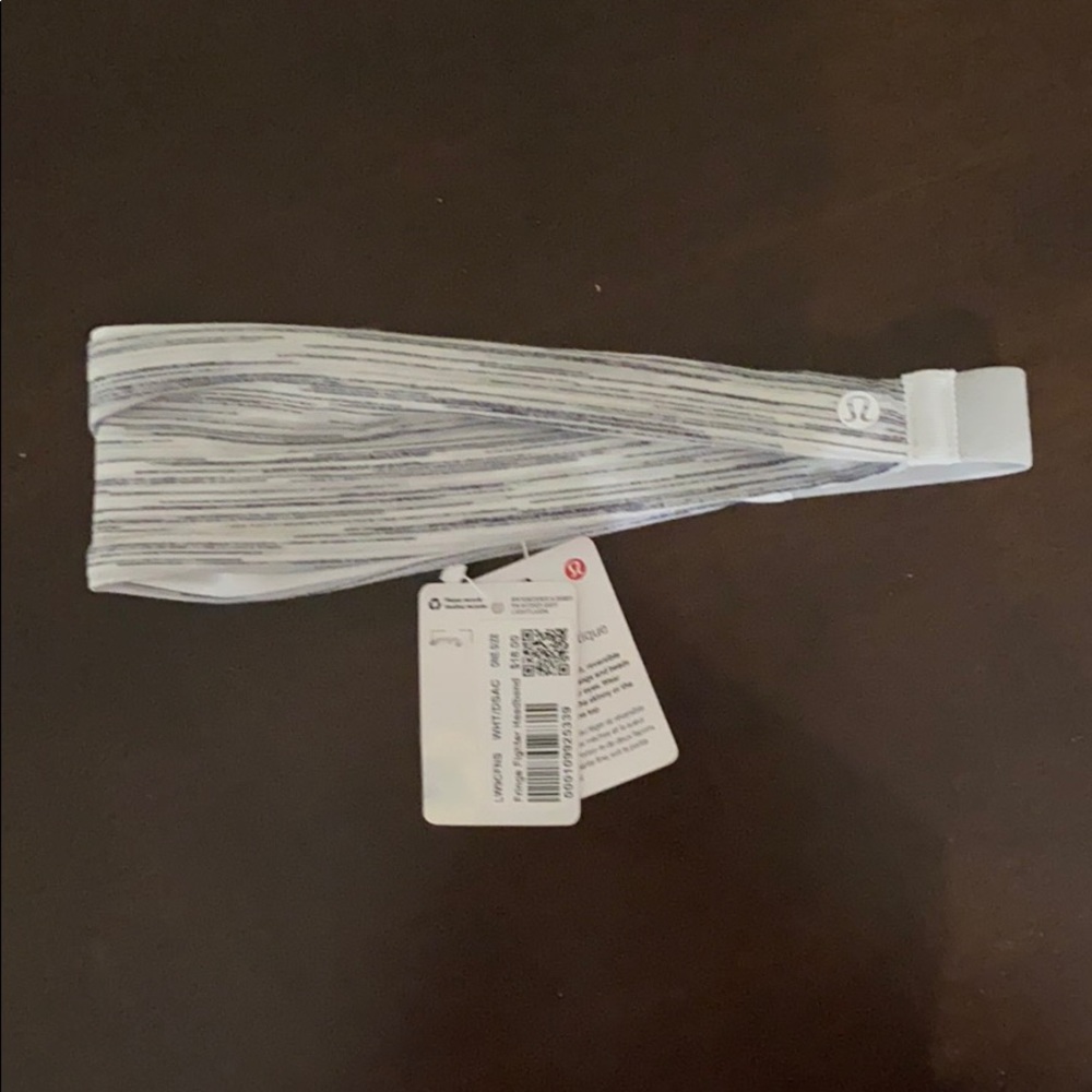 NWT lululemon headband